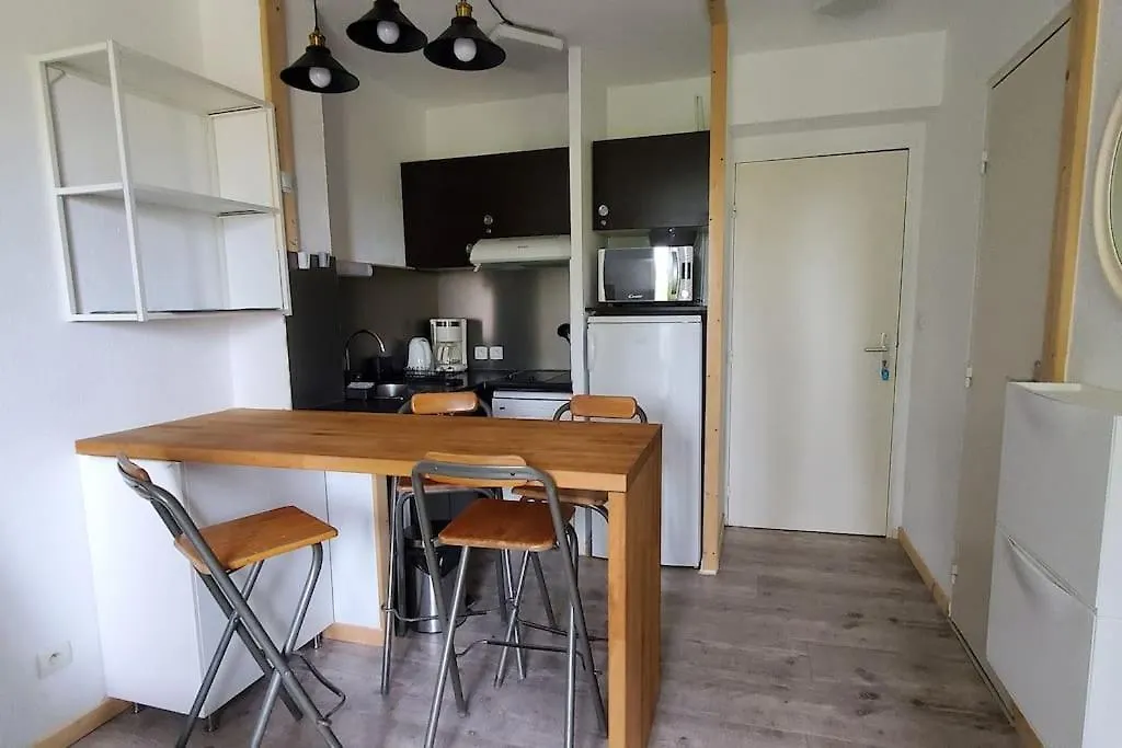 Appartement Dans Residence Avec Piscine La Londe-les-Maures 0*,